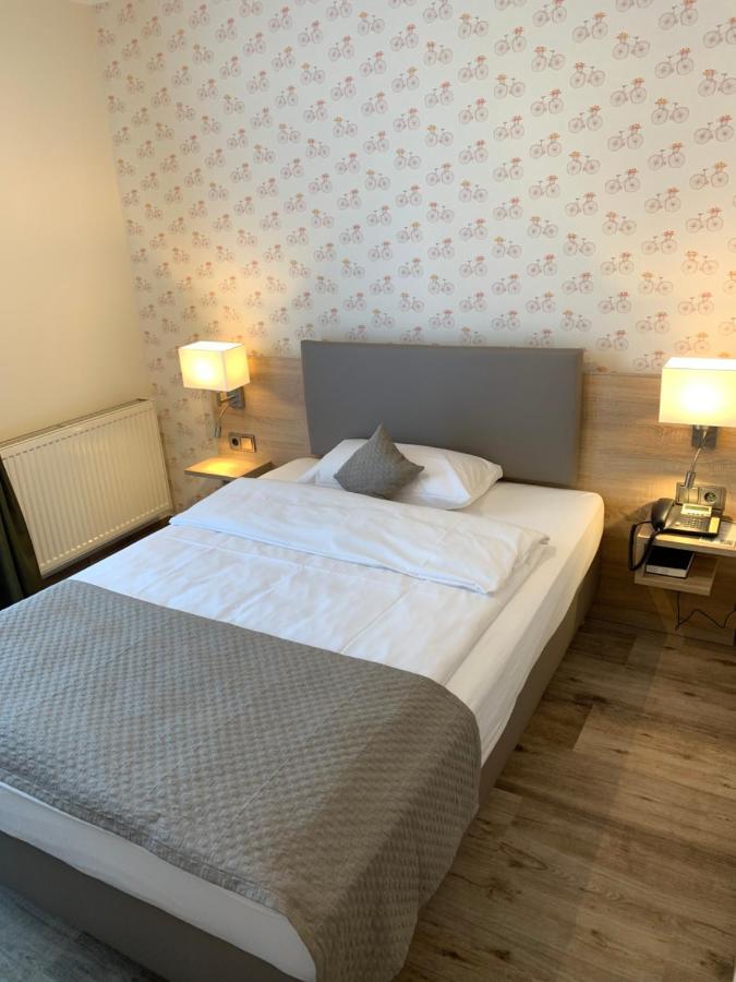 Hotel Fallersleber Spieker Волфсбург Екстериор снимка