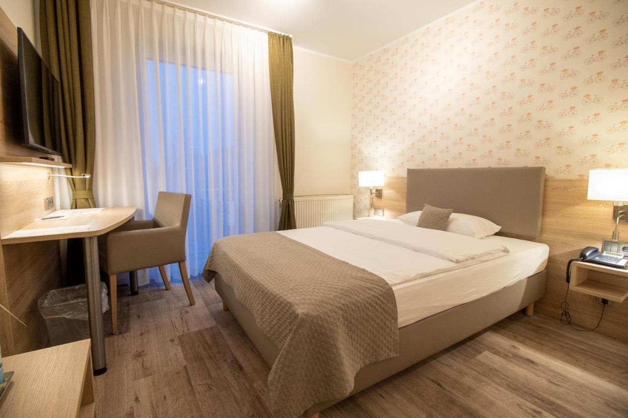 Hotel Fallersleber Spieker Волфсбург Екстериор снимка