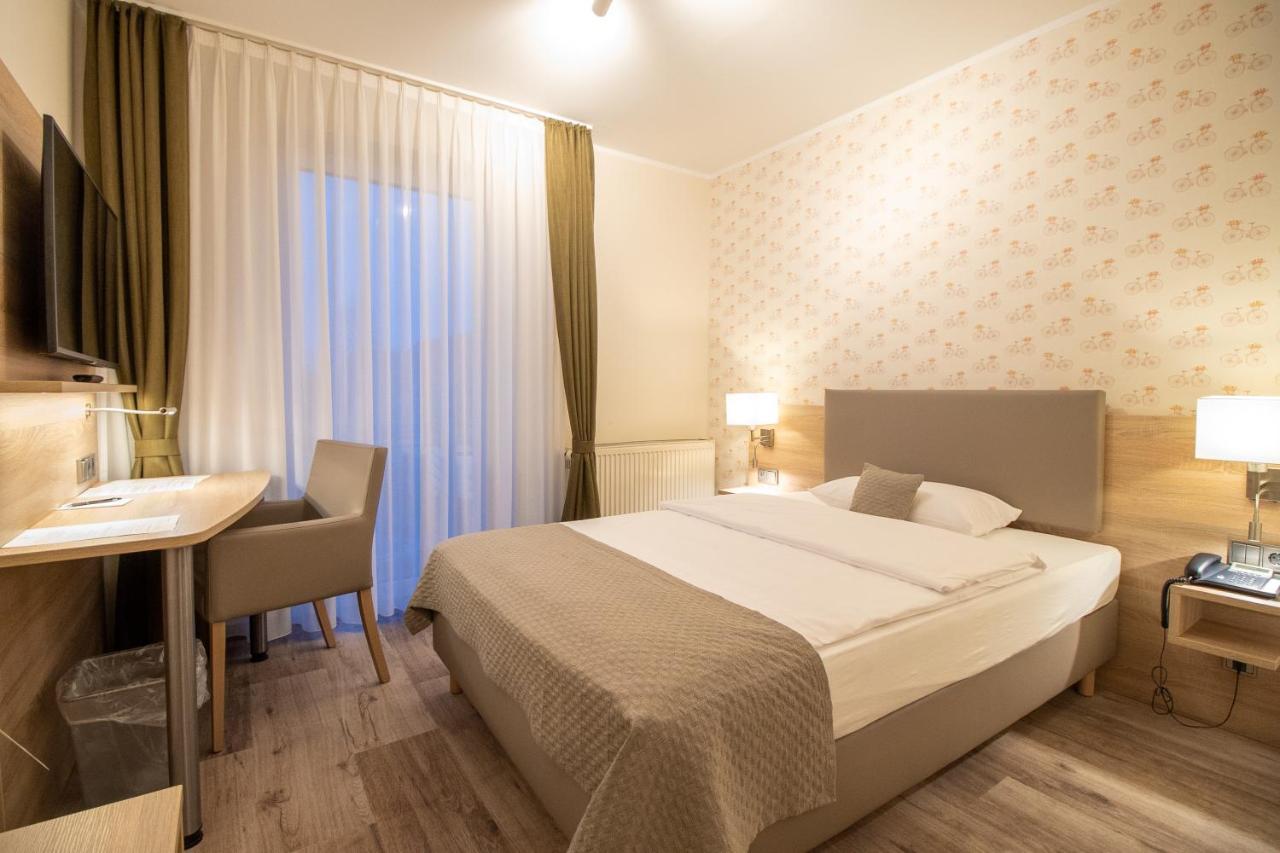 Hotel Fallersleber Spieker Волфсбург Екстериор снимка