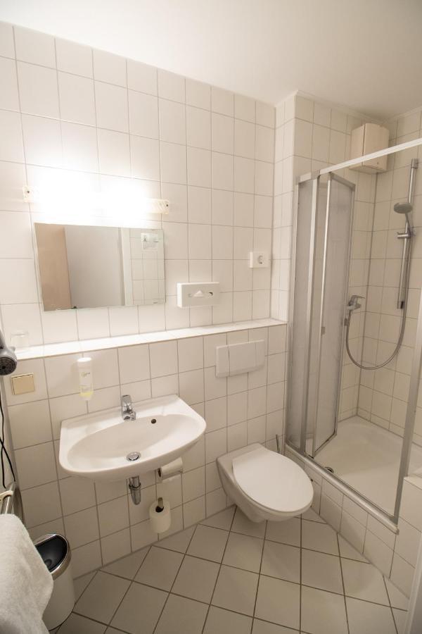 Hotel Fallersleber Spieker Волфсбург Екстериор снимка