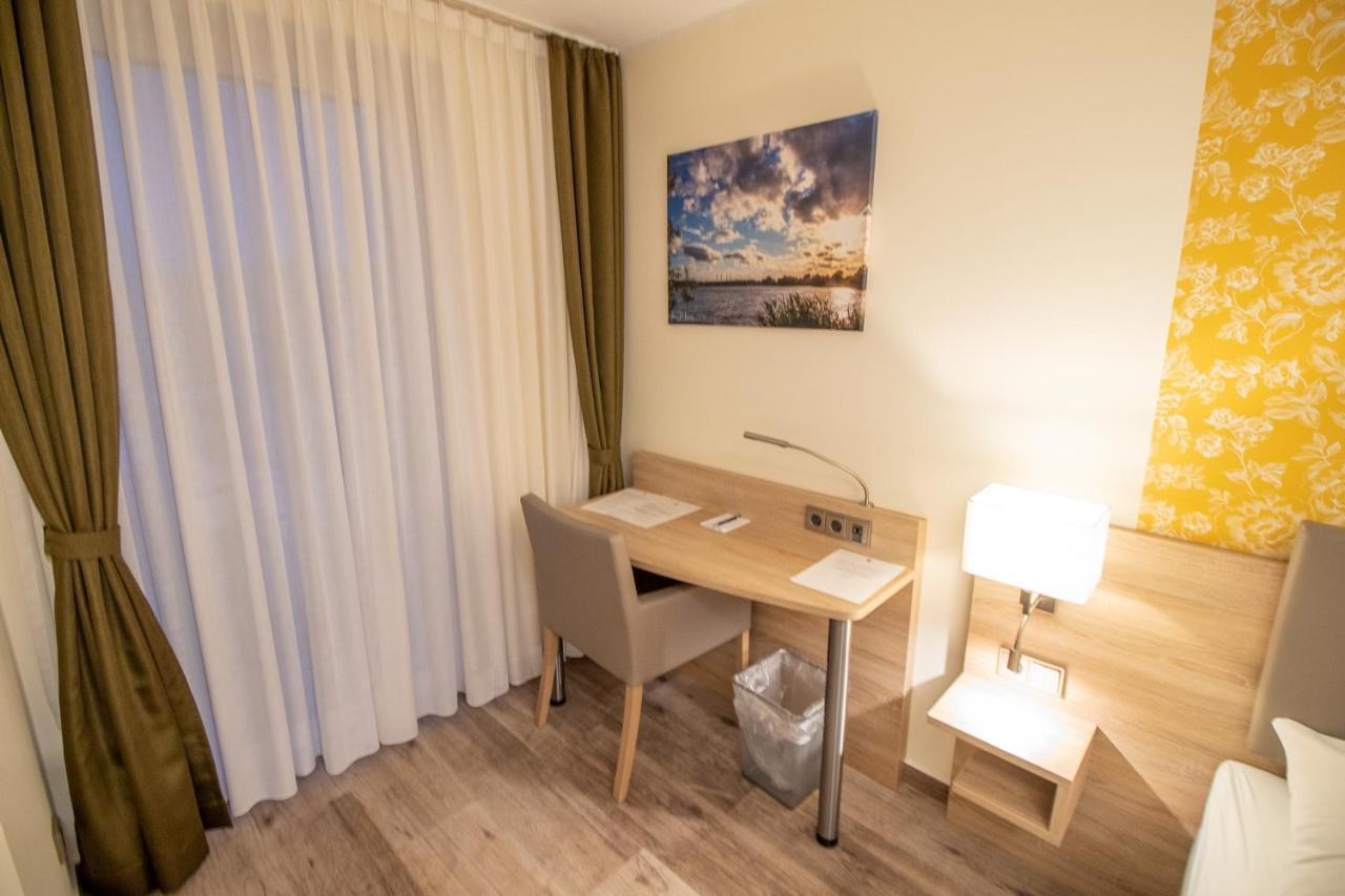 Hotel Fallersleber Spieker Волфсбург Екстериор снимка