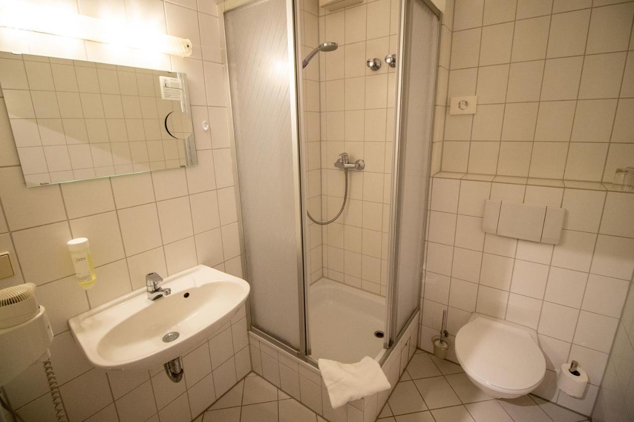 Hotel Fallersleber Spieker Волфсбург Екстериор снимка