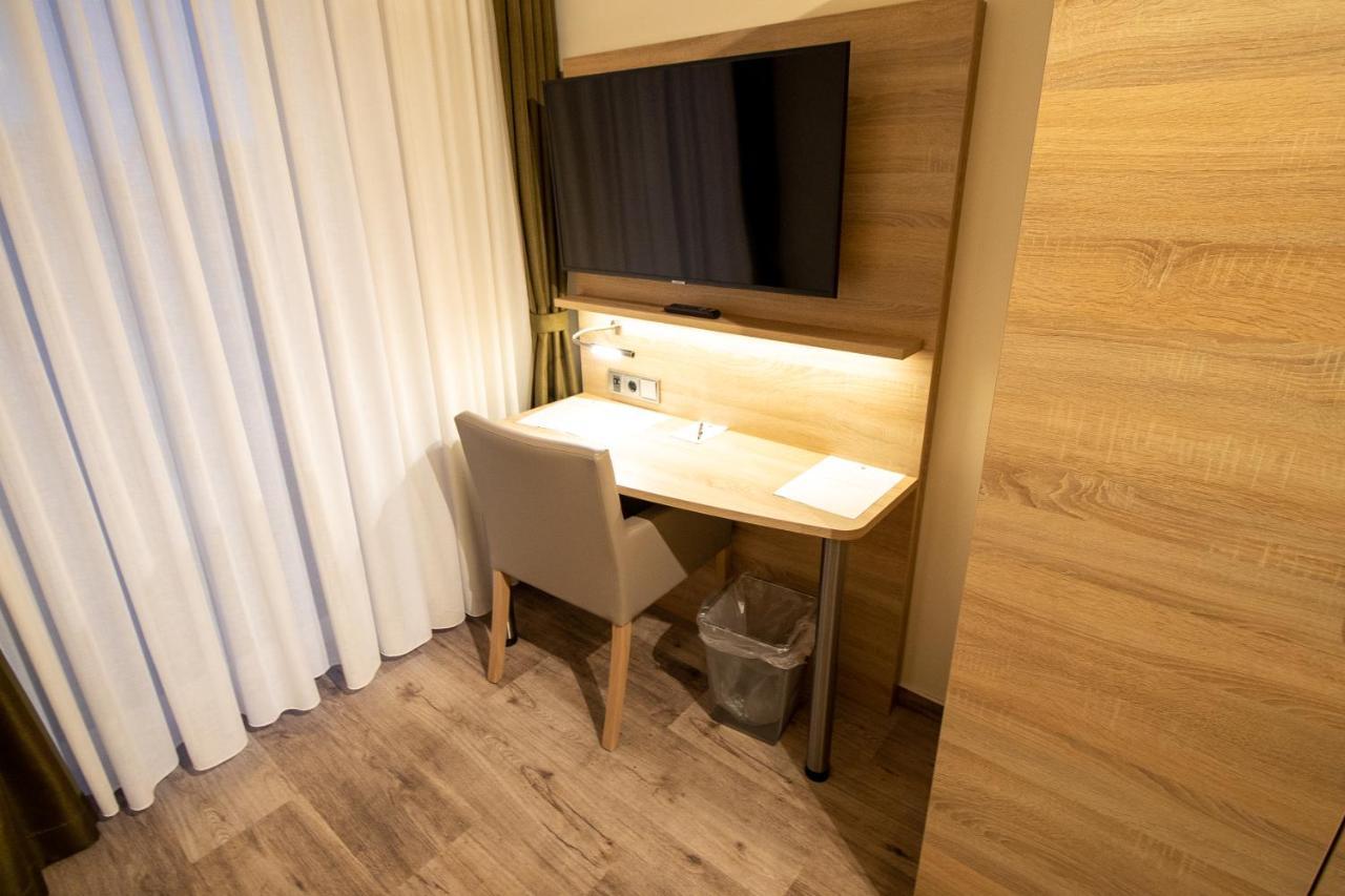 Hotel Fallersleber Spieker Волфсбург Екстериор снимка