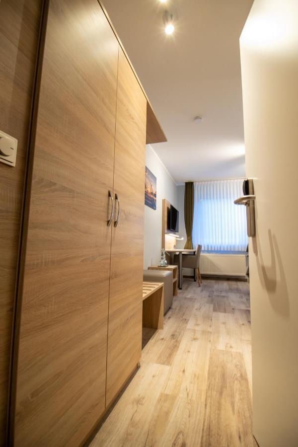 Hotel Fallersleber Spieker Волфсбург Екстериор снимка